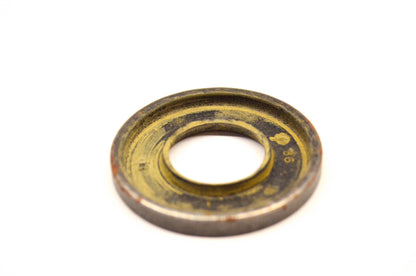 New OEM Briggs & Stratton 293740 Oil Seal NOS