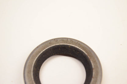New OEM Briggs & Stratton 294167 Oil Seal NOS