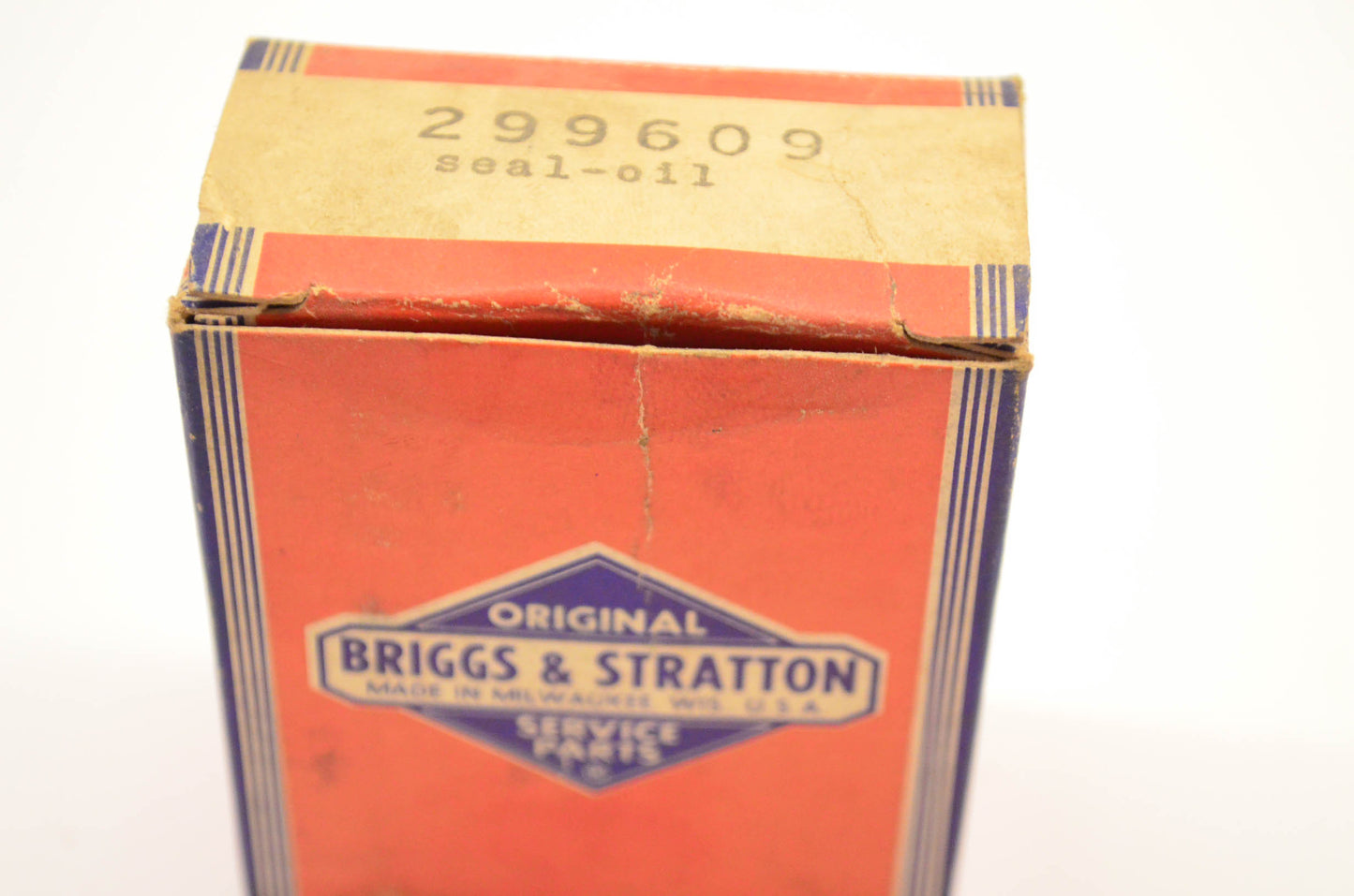 New OEM Briggs & Stratton 299609 Oil Seal NOS