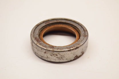 New OEM Briggs & Stratton 291312 Oil Seal NOS