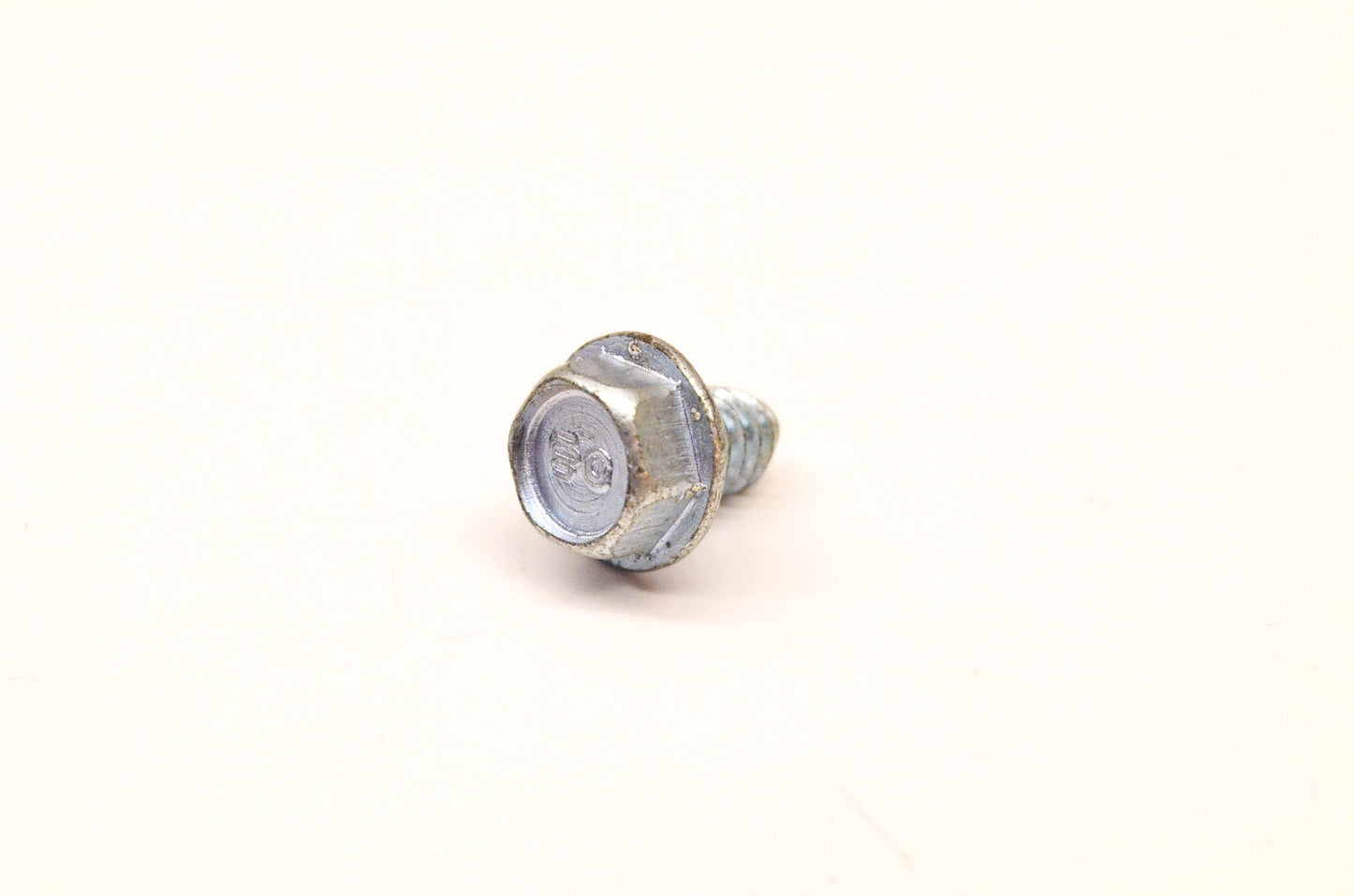 MTD 910-0653 Screw NOS