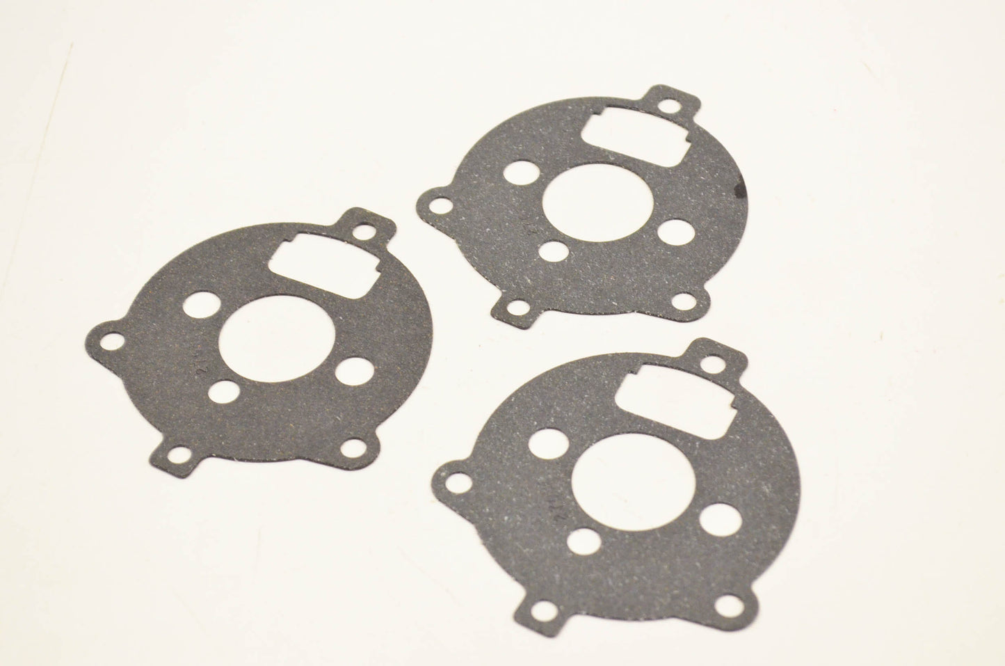 New OEM Briggs & Stratton 27034, 715 Carburetor Body Gasket Qty 3 NOS