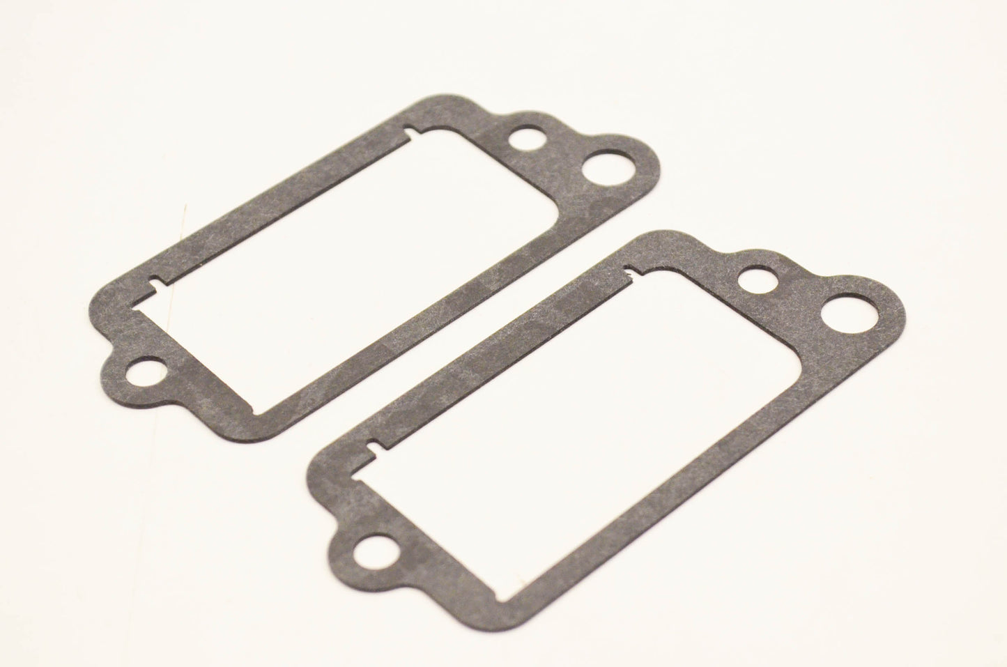 New OEM Briggs & Stratton 272602, 9304 Valve Cover Gasket Qty 2 NOS