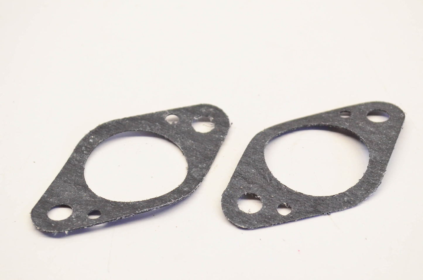 New OEM Briggs & Stratton 271412, 8547 Carburetor Mounting Gasket Qty 2 NOS