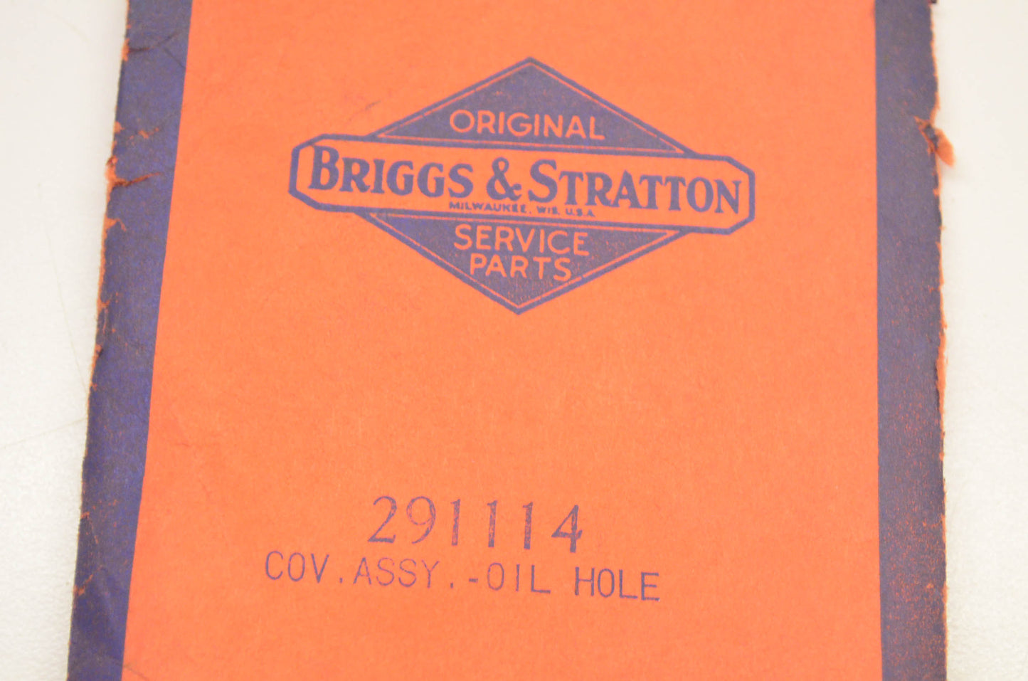 Briggs & Stratton 291114 Oil Hole Cover Assembly NOS