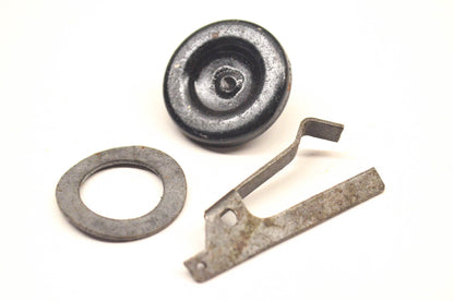 Briggs & Stratton 291114 Oil Hole Cover Assembly NOS