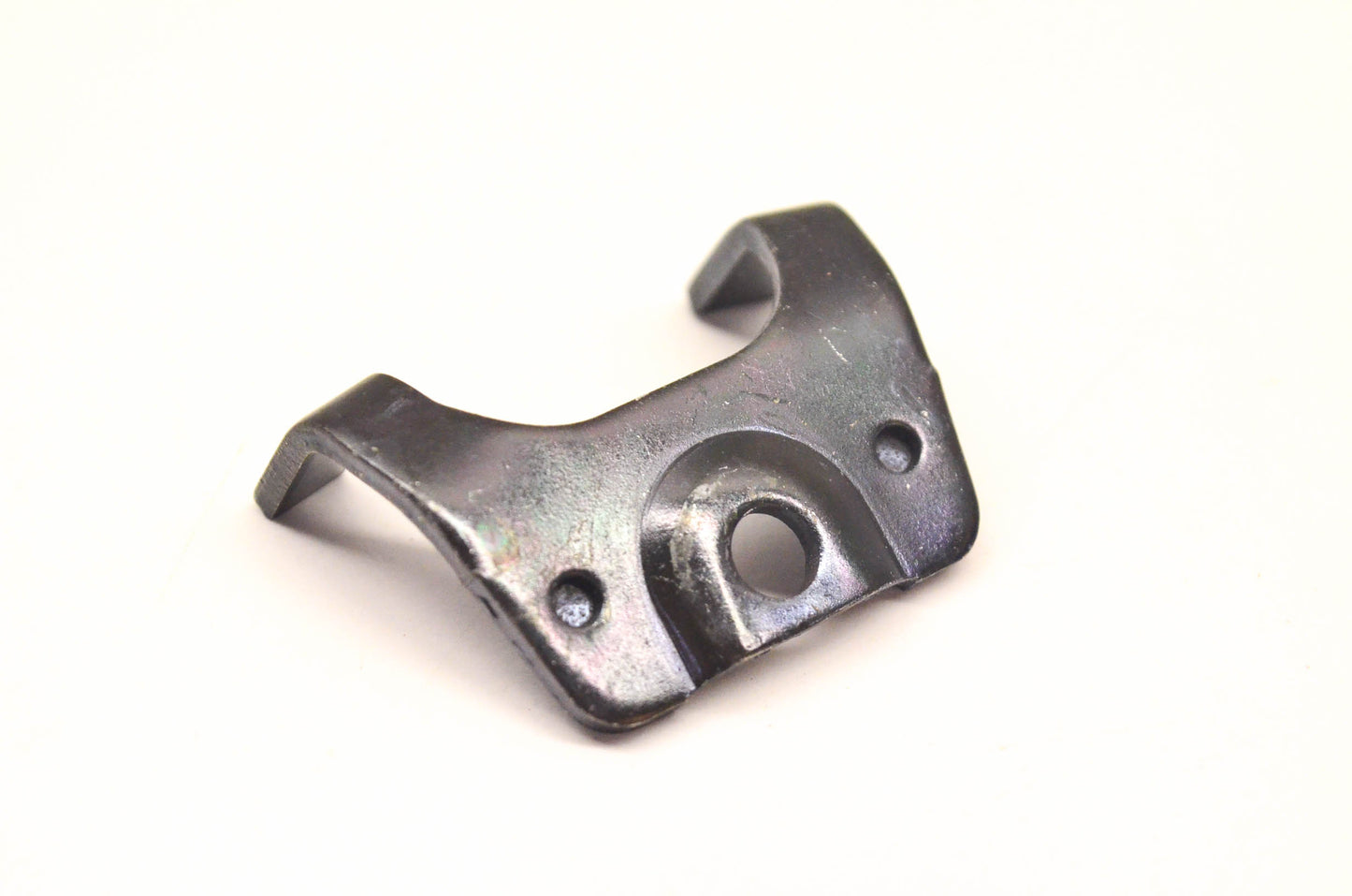 Briggs & Stratton 690593 Oil Fill Bracket NOS