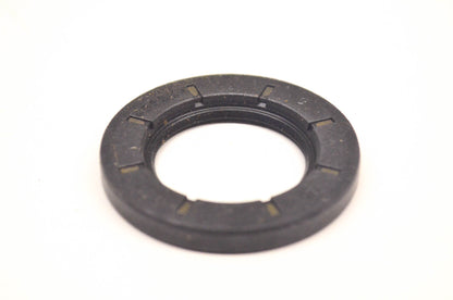 Briggs & Statton 495307 Oil Seal NOS