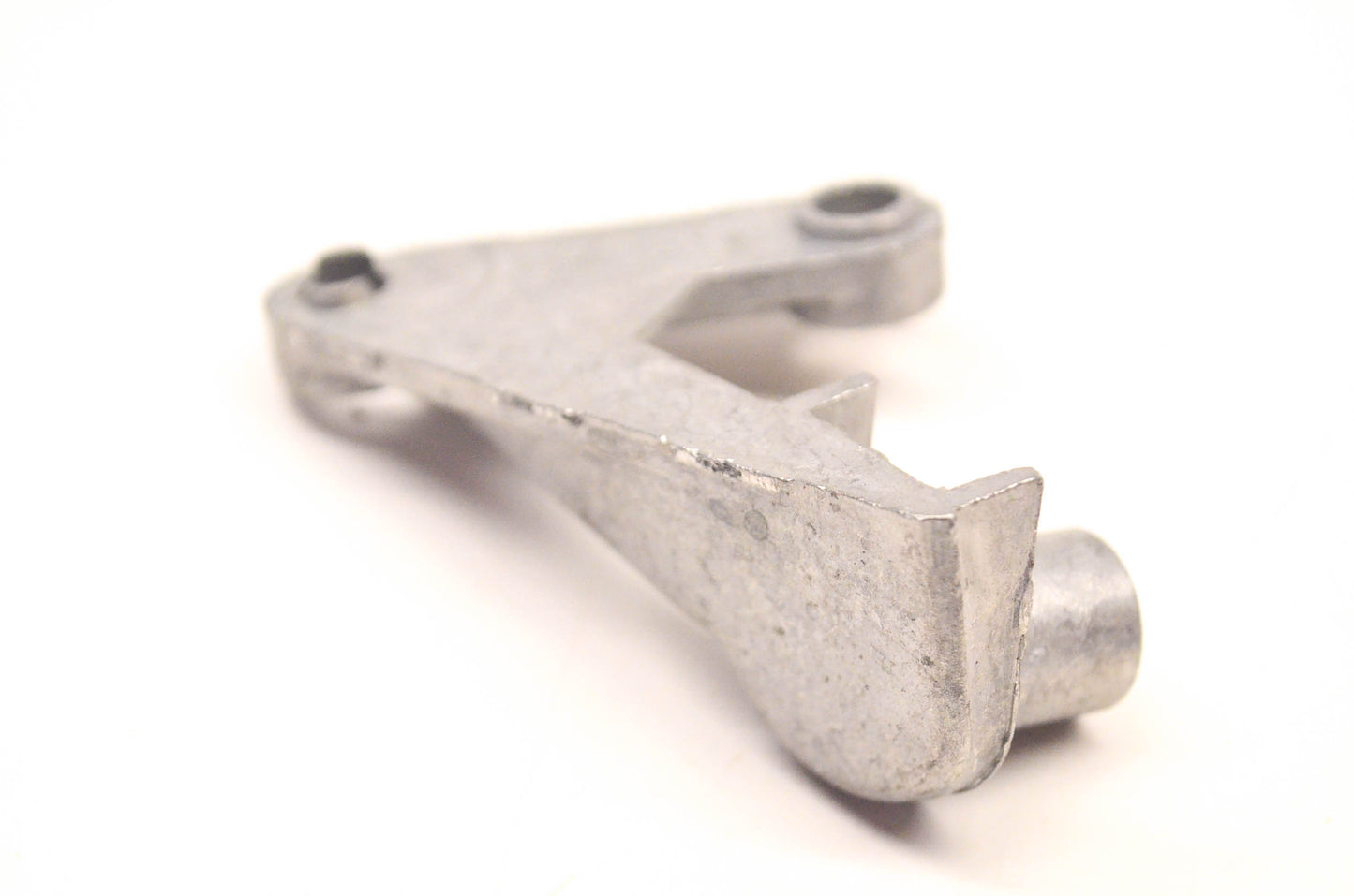 Briggs & Stratton 210320 Oil Slinger Bracket NOS