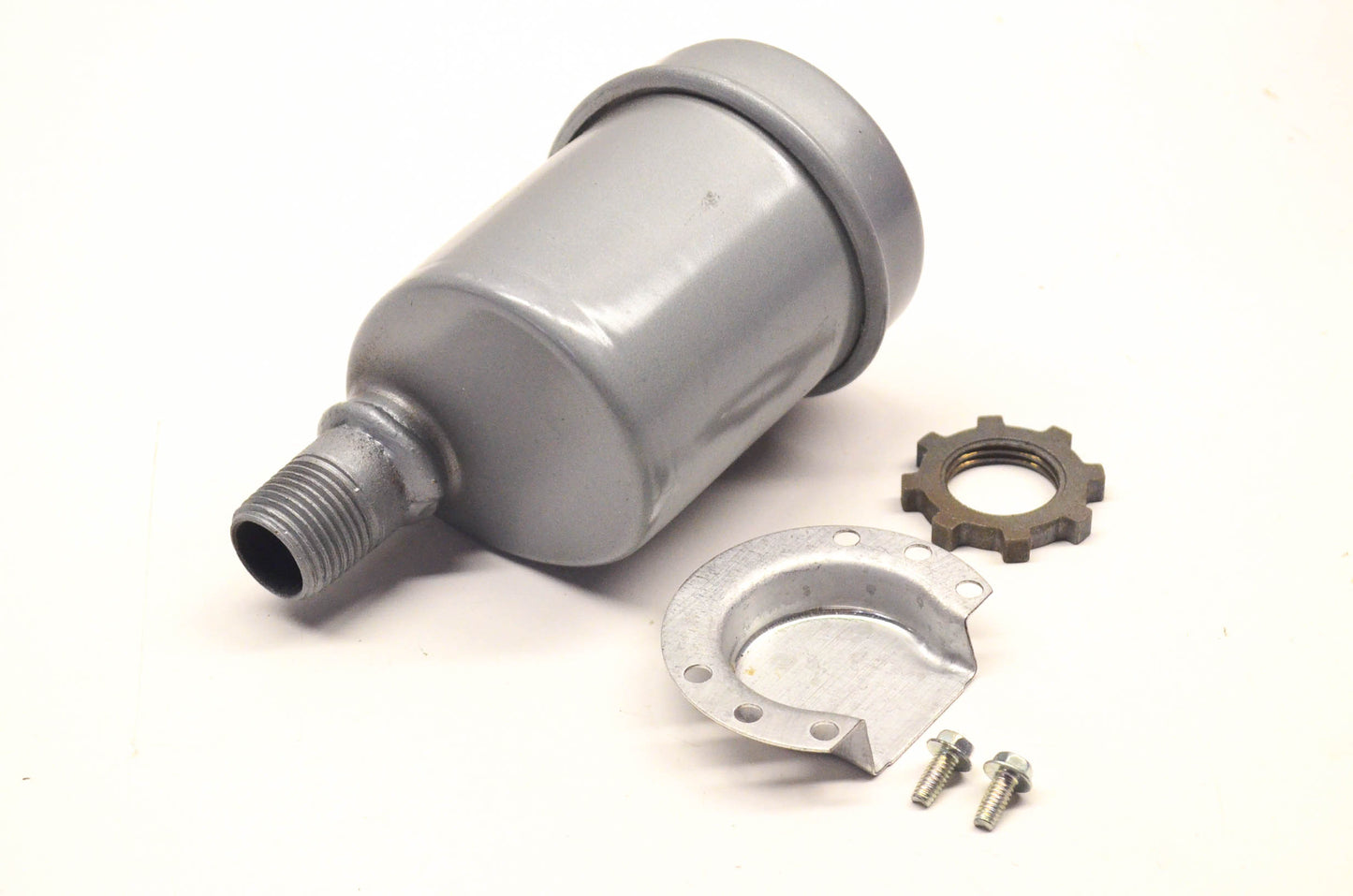 Briggs & Statton 392811 Muffler Kit NOS