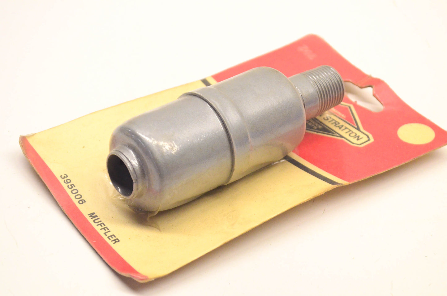Briggs & Stratton 395006 Muffler NOS