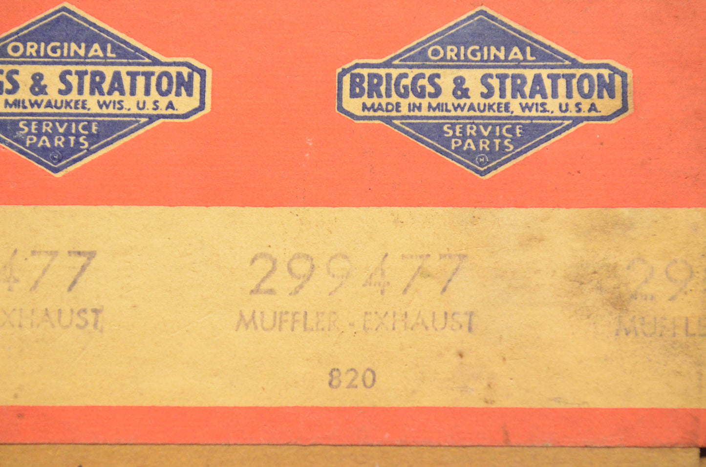 Briggs & Statton 299477 Muffler NOS