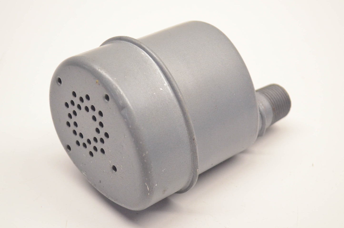 Briggs & Statton 392811 Muffler NOS