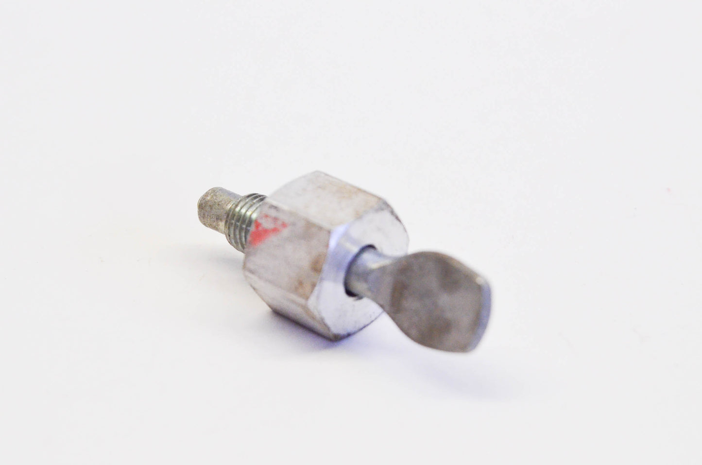 New OEM Briggs & Stratton 293934 Shut Off Valve NOS