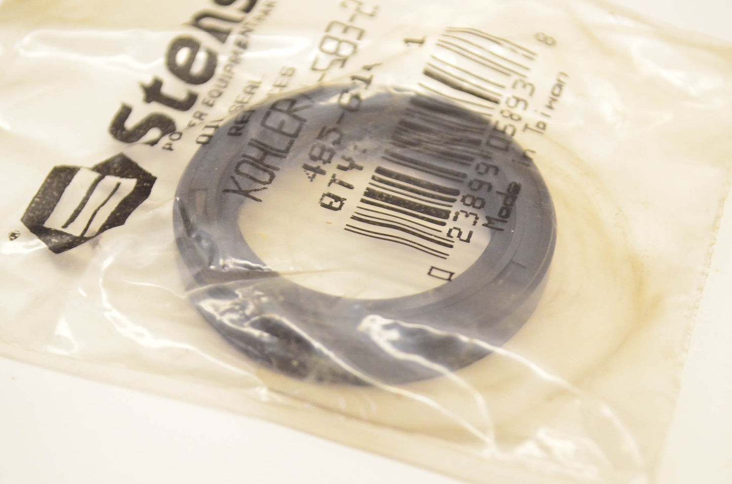 Stens 495-614, X-583-2 Oil Seal NOS