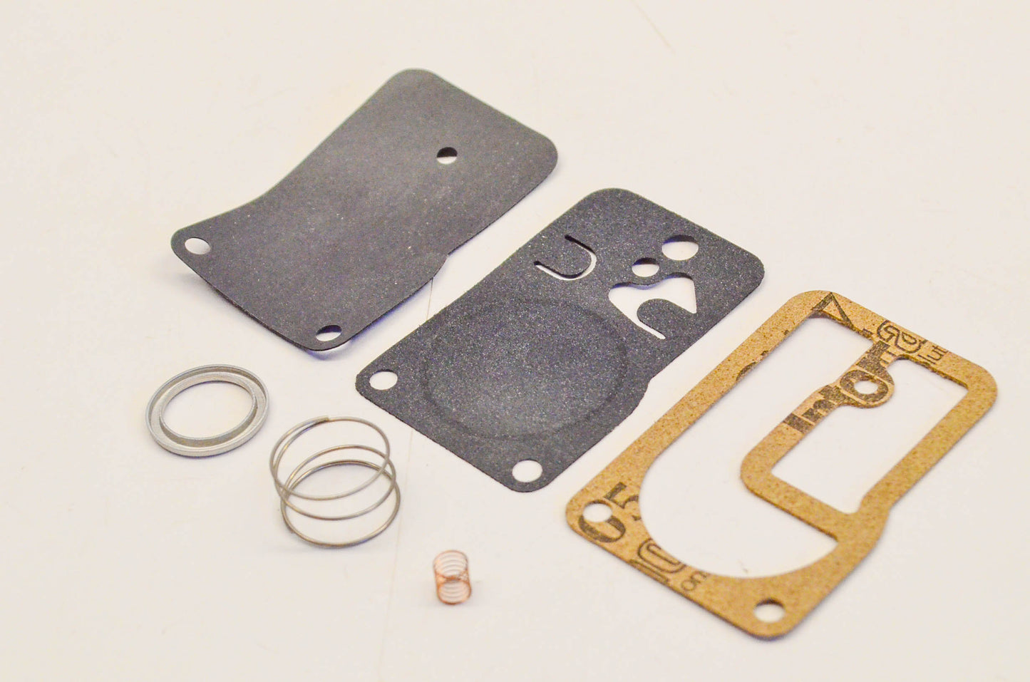 New OEM Briggs & Stratton 393397 Fuel Pump Kit NOS