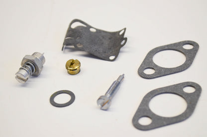 New OEM Briggs & Stratton 495606 Carburetor Overhaul Kit NOS