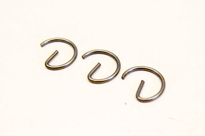 New OEM Briggs & Stratton 26026 Piston Pin Locks Qty 3 NOS