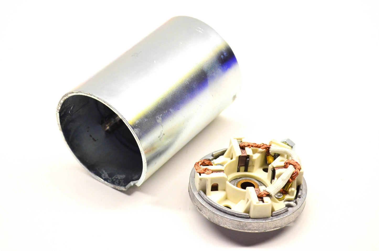 New OEM Briggs & Stratton 498233 Starter End Cap and Housing Assembly NOS