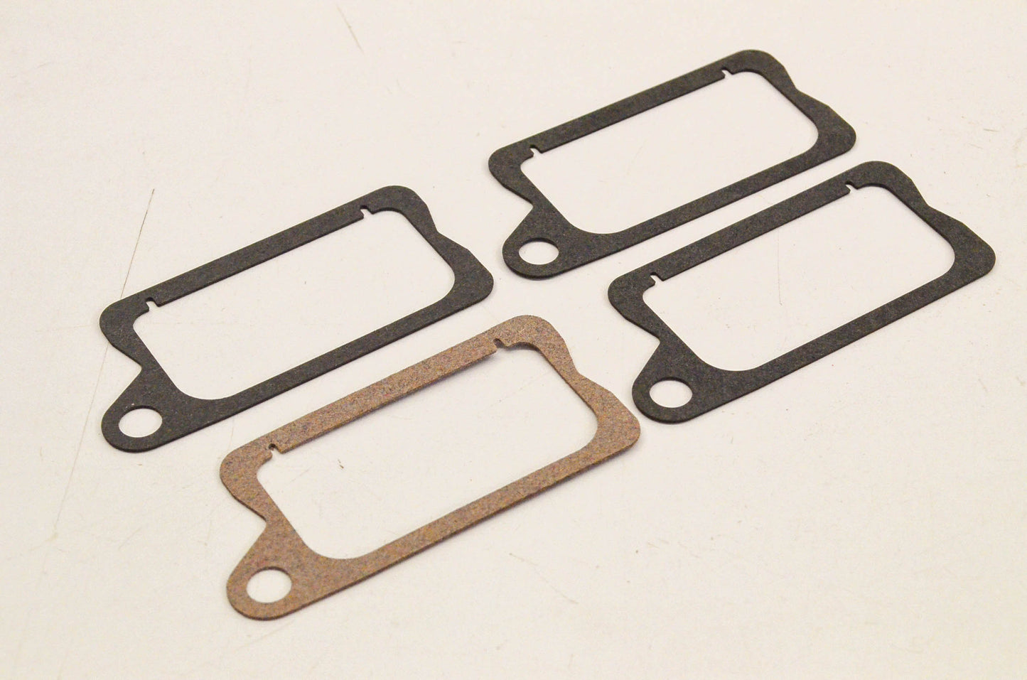 New OEM Briggs & Stratton 270239, 3291 Valve Cover Gaskets Qty 4 NOS
