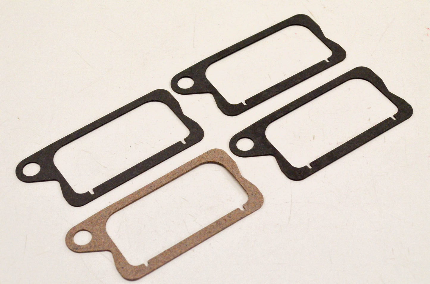 New OEM Briggs & Stratton 270239, 3291 Valve Cover Gaskets Qty 4 NOS