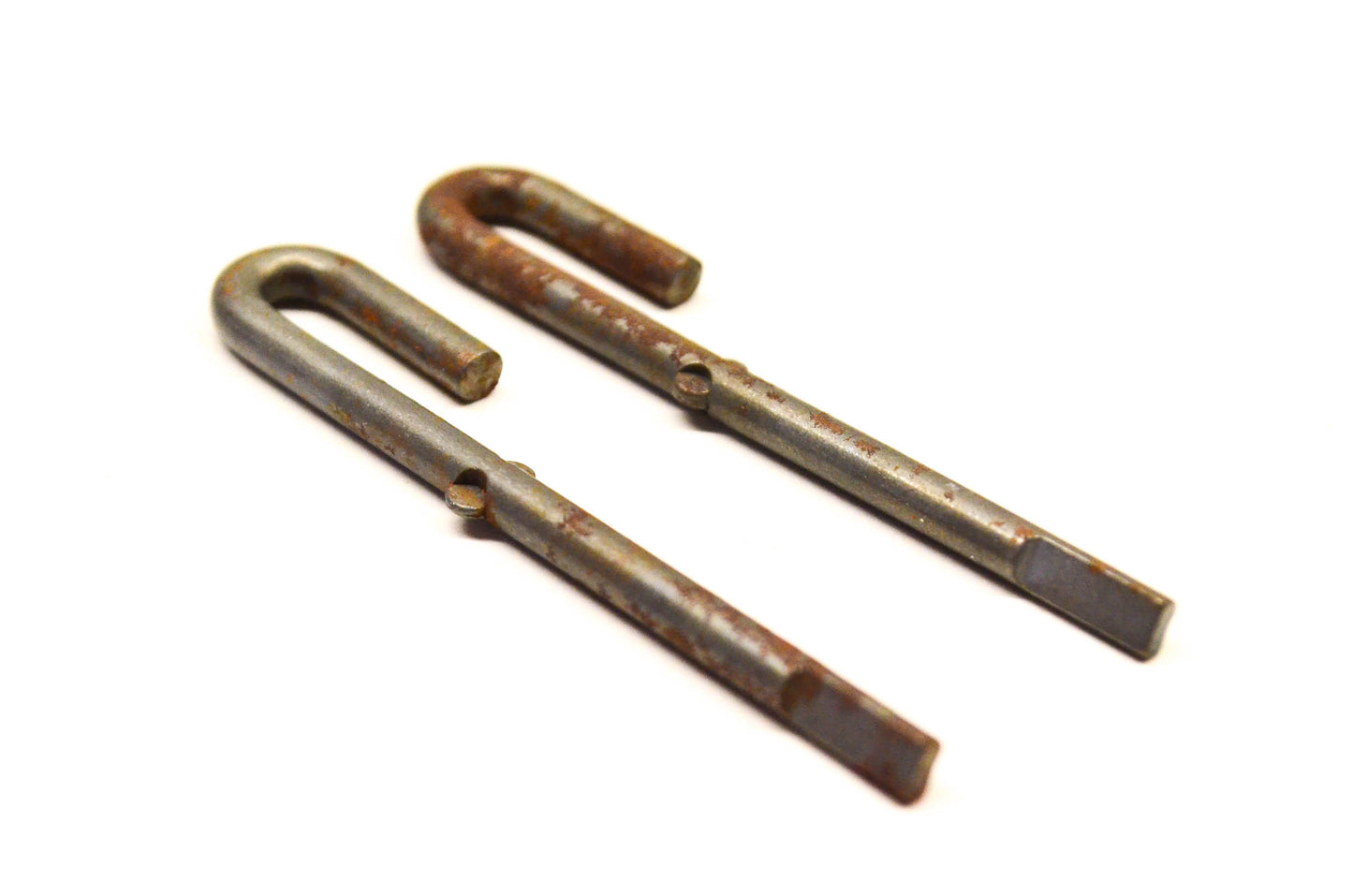 Tecumseh 30669 Governor Shaft Qty 2 NOS