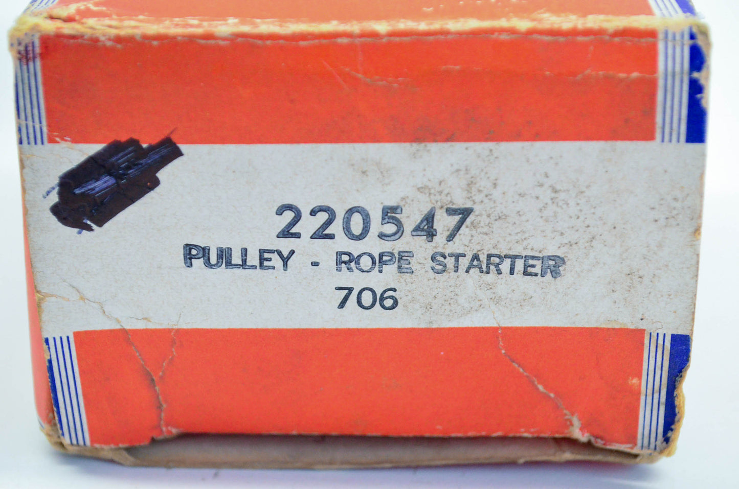 New OEM Briggs & Stratton 220547, 706 Rope Starter Pulley NOS