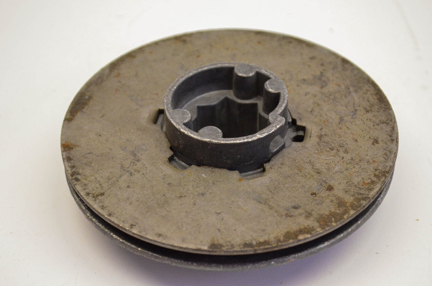 New OEM Briggs & Stratton 294088, 936 Recoil Starter Pulley NOS