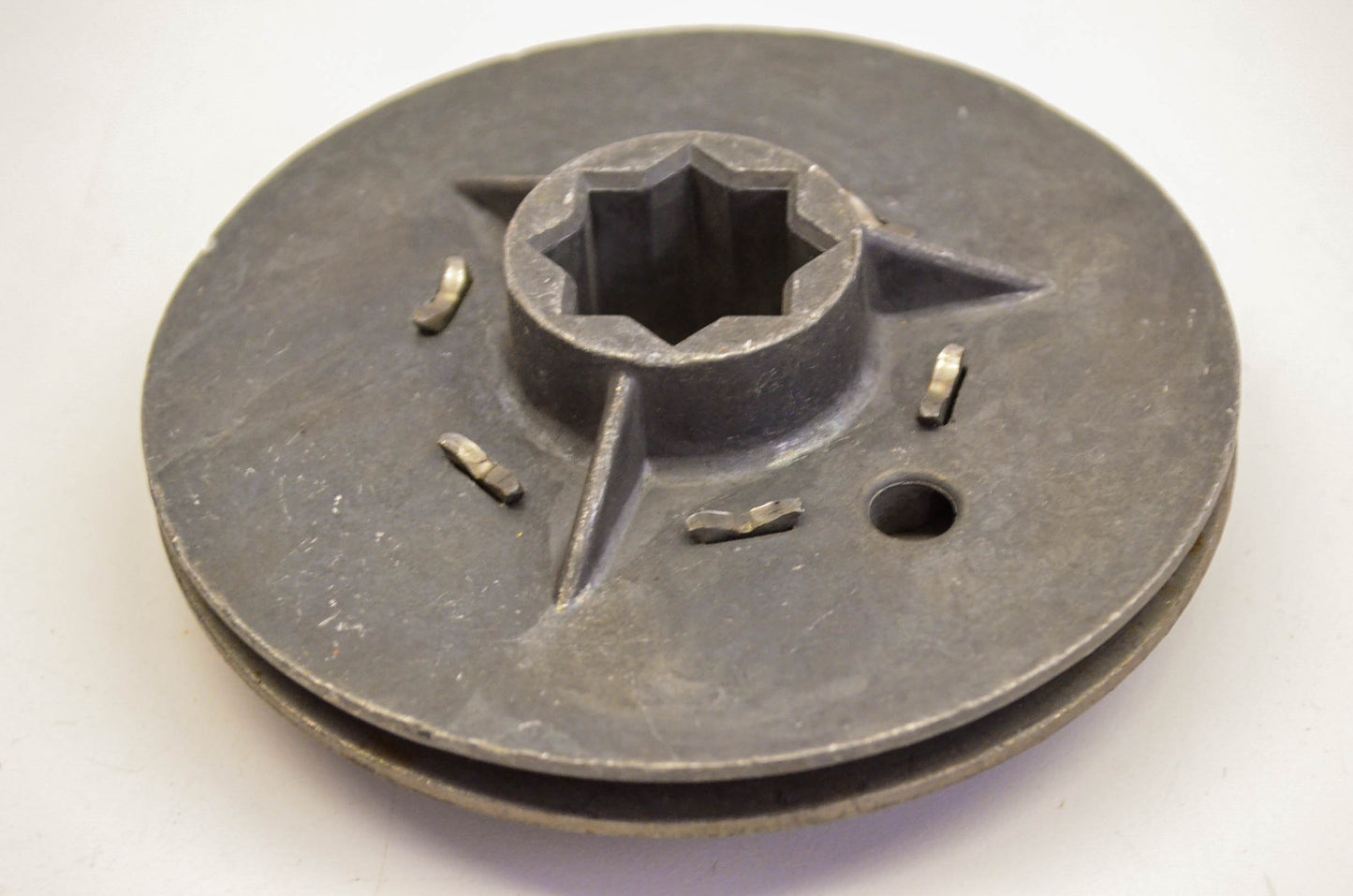 New OEM Briggs & Stratton 294088, 936 Recoil Starter Pulley NOS