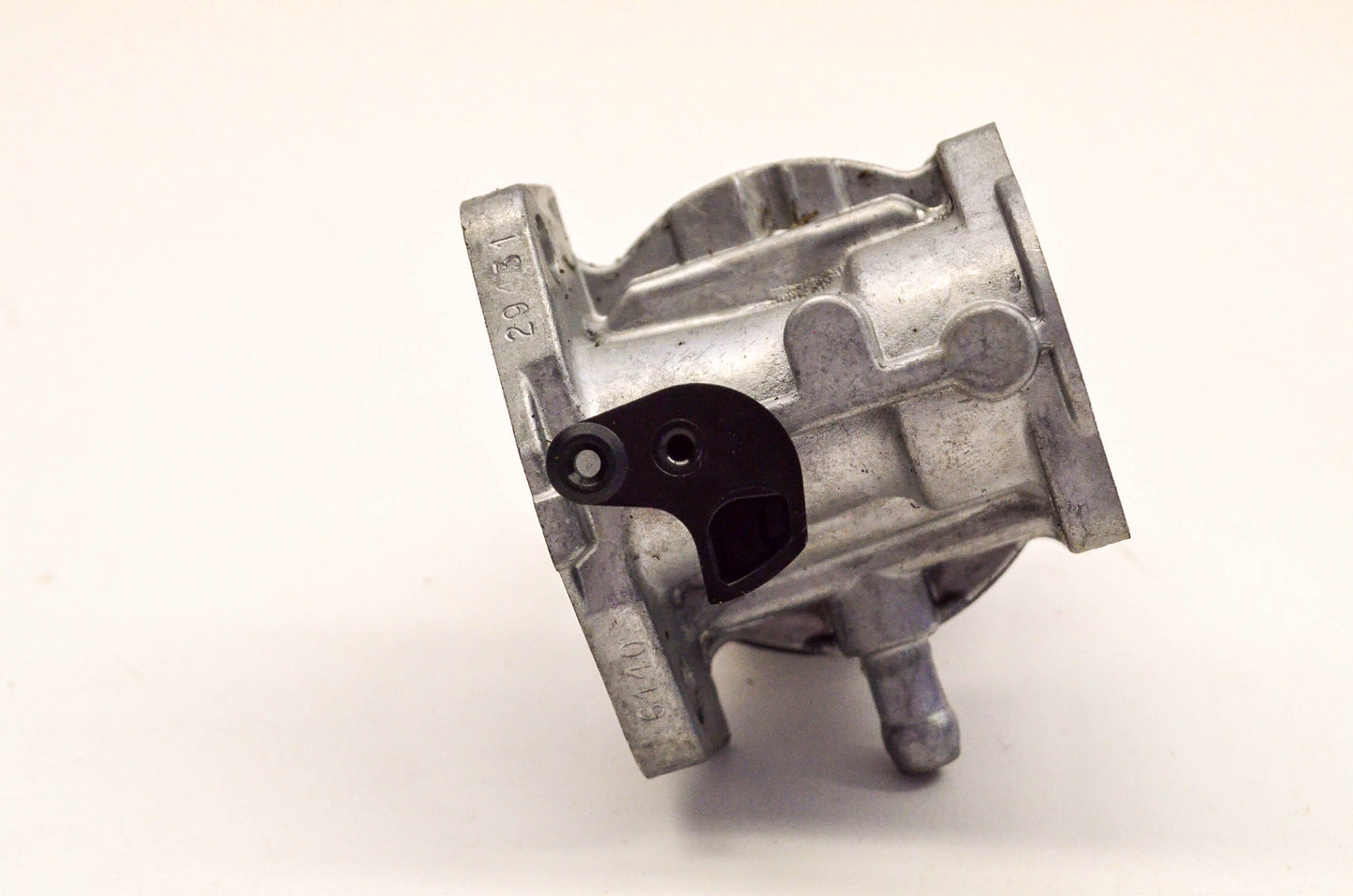 New OEM Briggs & Stratton 799868 Carburetor NOS