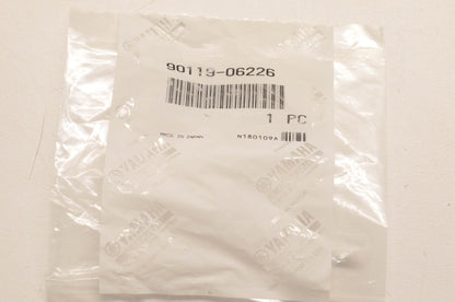 New OEM Yamaha 90119-06226 Bolt With Washer NOS