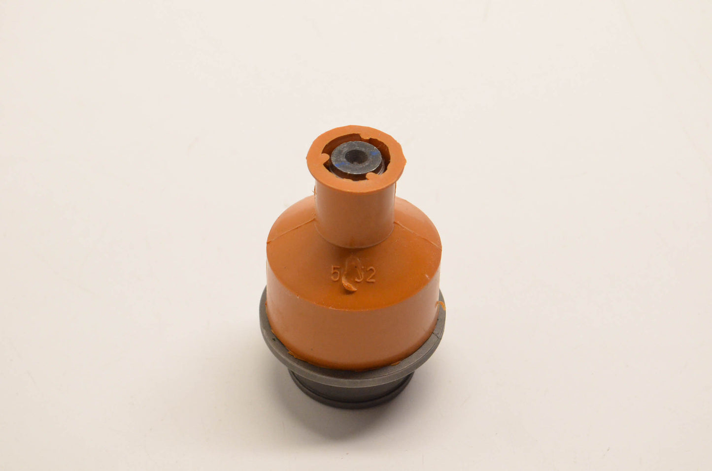Mahindra 0401BBG00011N Upper Ball Joint Assembly NOS