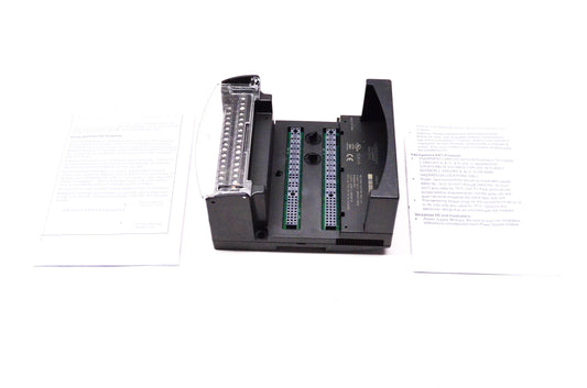 General Electric IC200CHS002H Pole I/o Carrier Box NOS