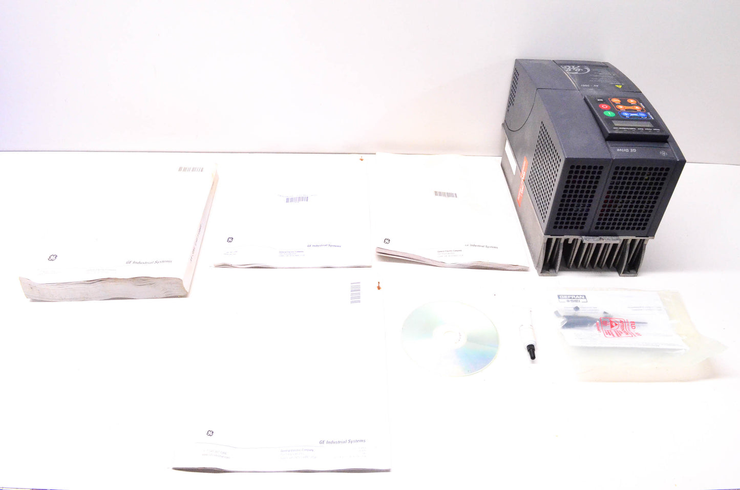 General Electric 6KAVI43010Y1B2 AC Drive NOS