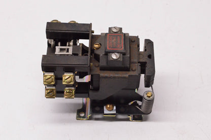 Allen Bradley 700-BX220A1 Control Relay NOS
