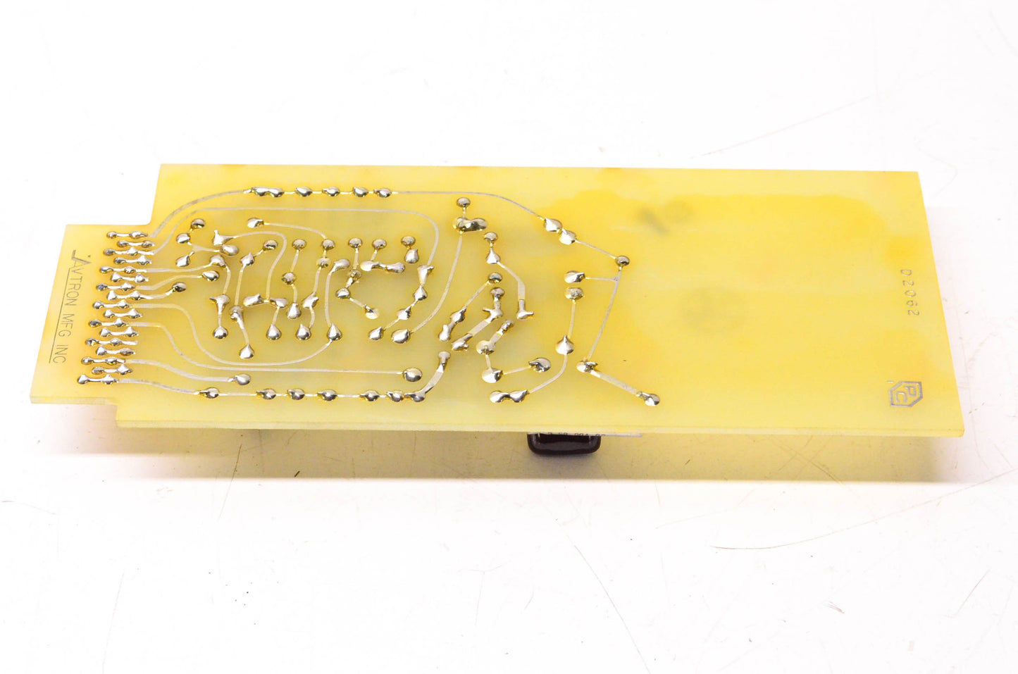 Avtron Mfg Inc. D2062 Printed Circuit Board NOS