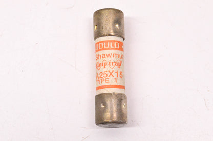 Gould Shawmut A25X15 300 Volt or Less 15 Amp Fuse NOS