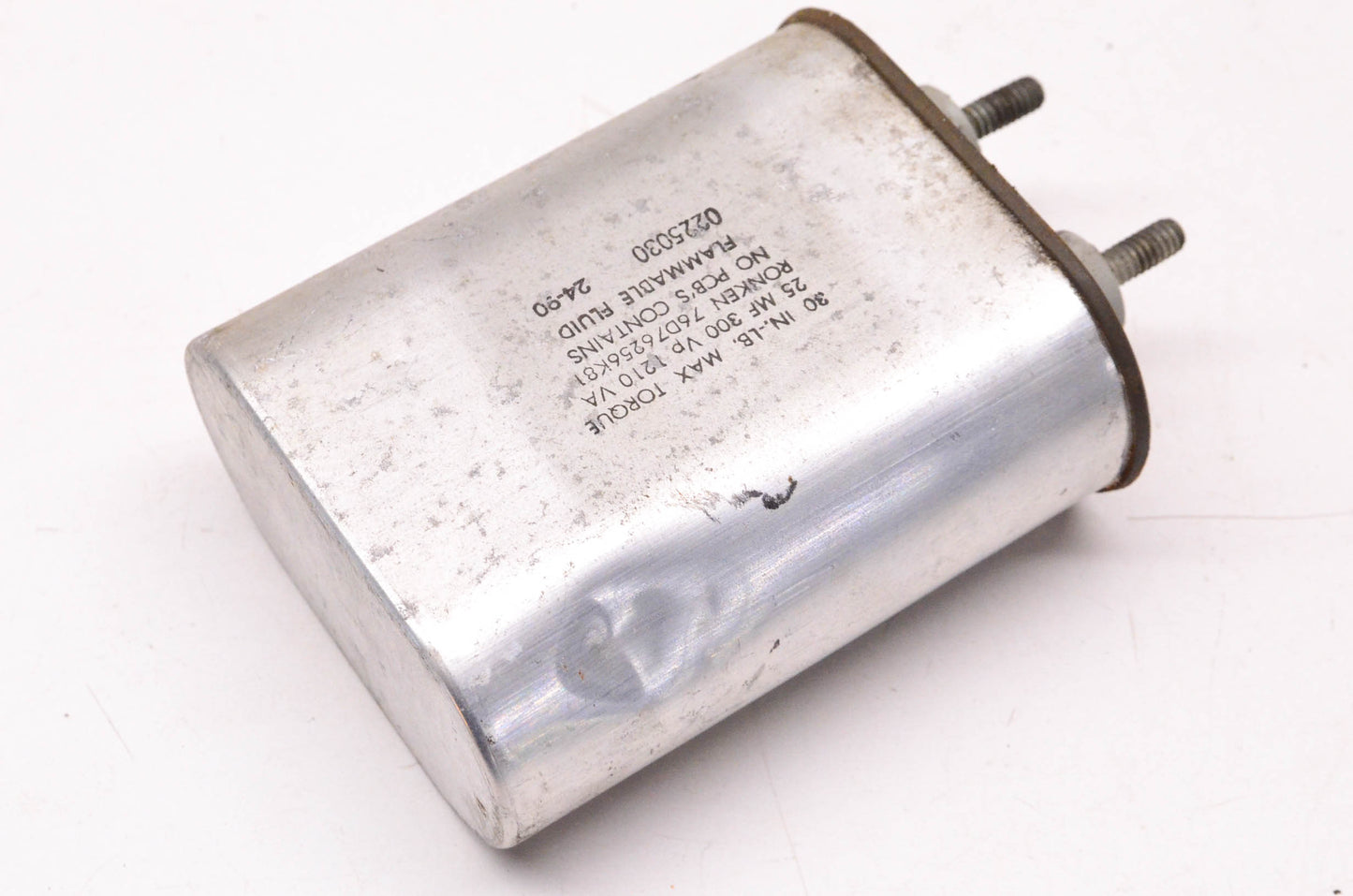 Ronken 76D76256K81, 0225030 300vp 1210va 25mf Capacitor NOS