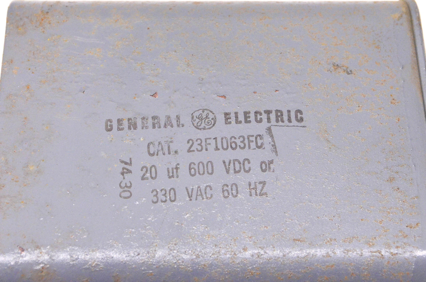 General Electric 23F1063FC 20uF 600 Volt DC or 330 Volt AC 60HZ Capacitor