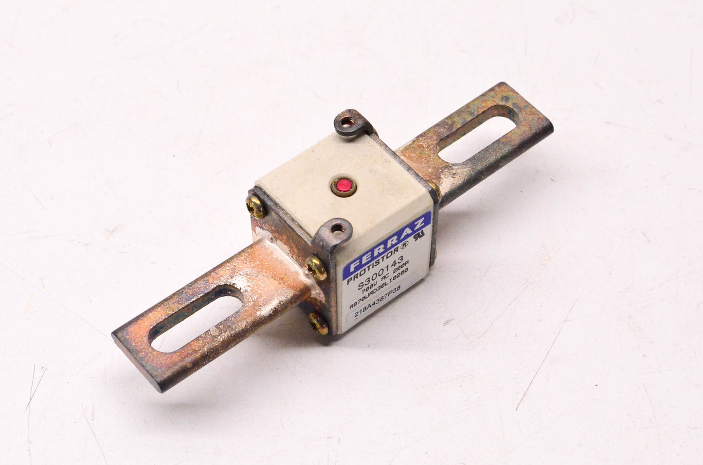 Ferraz Shawmut S300143, A070URD30LI0200 200 Amp 700 Volt AC Protistor Fuse NOS