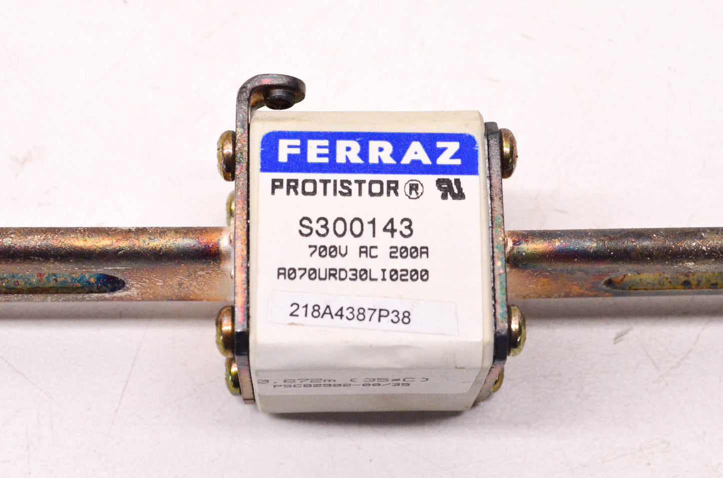 Ferraz Shawmut S300143, A070URD30LI0200 200 Amp 700 Volt AC Protistor Fuse NOS