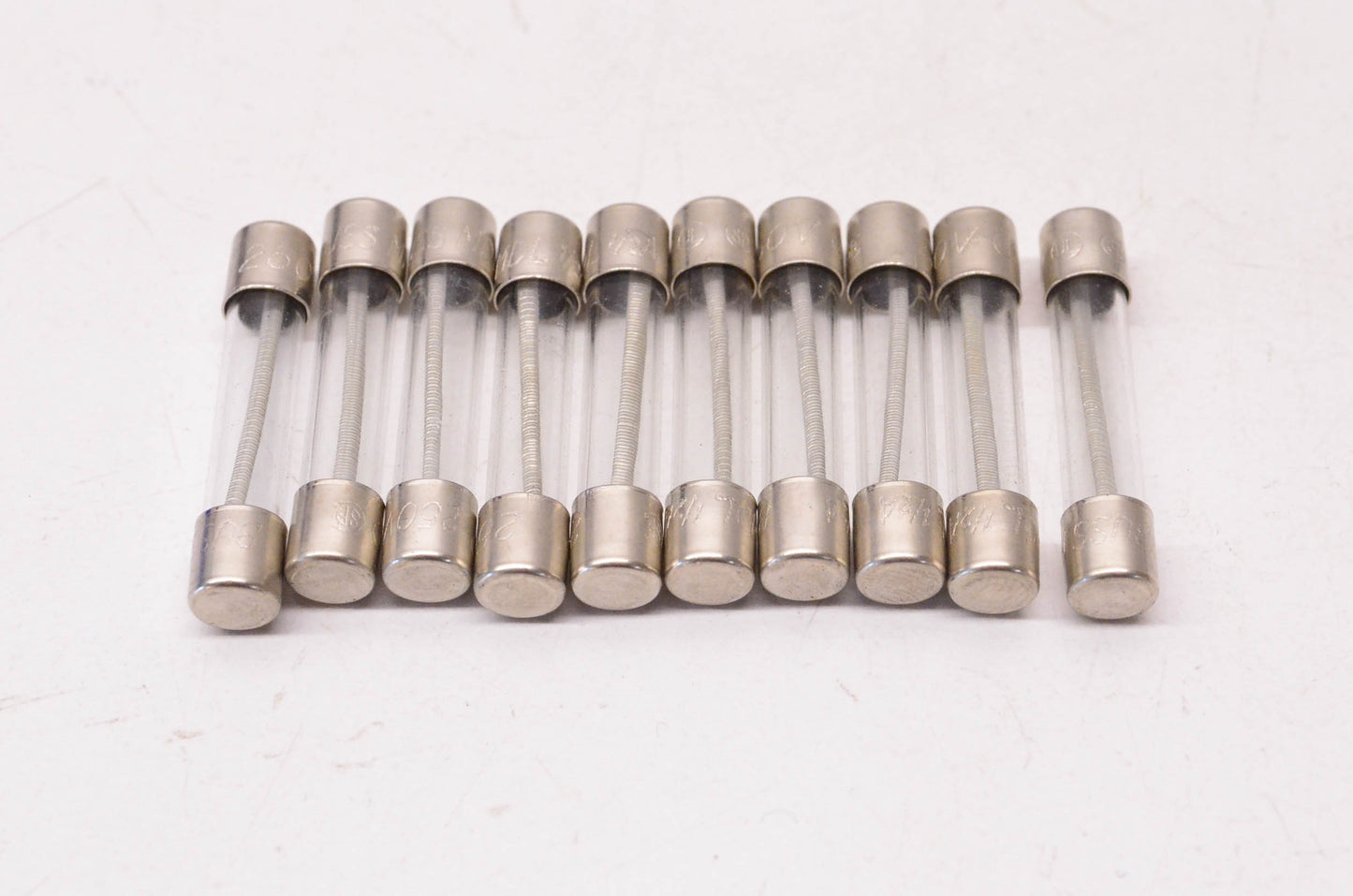 Cooper Bussmann MDL-1/2 1/2 Amp 250 Volt Glass Tube Fuse Qty 10 NOS