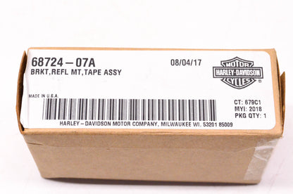 New OEM Harley-Davidson 68724-07A Reflector Bracket NOS