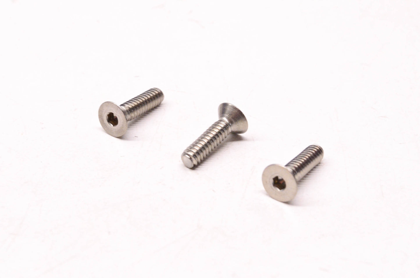 New OEM Harley-Davidson 3060 Flat Screw Qty 3 NOS