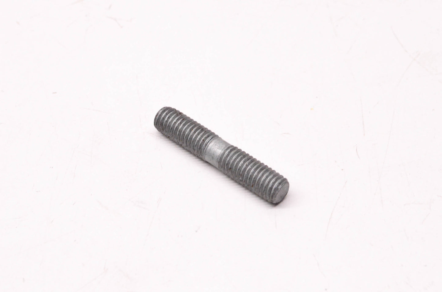 New OEM Harley-Davidson 16448-01KA Exhaust Port Stud NOS