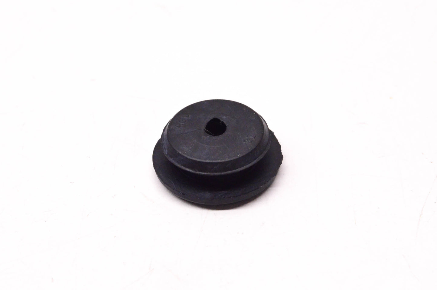 New OEM Harley-Davidson 11486 Grommet NOS