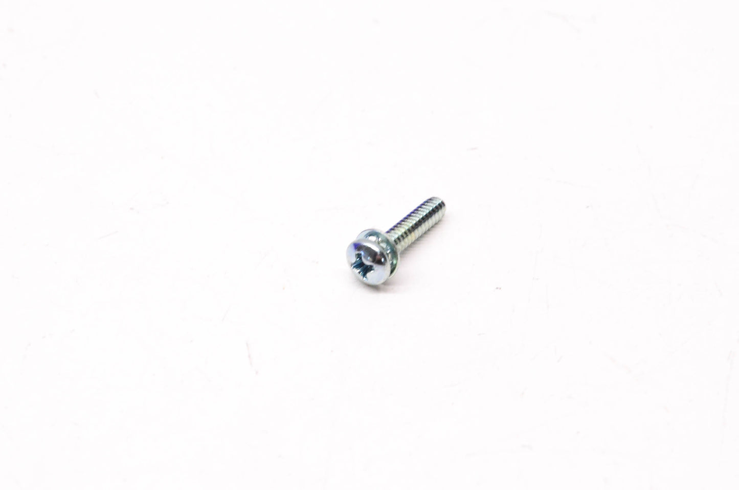 New OEM Harley-Davidson 2960, #6-32 Pan Screw NOS