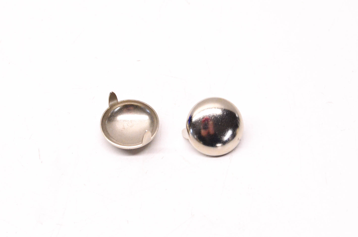 Aftermarket 93023-88 3/4" Round Deco Spots Qty 2 NOS