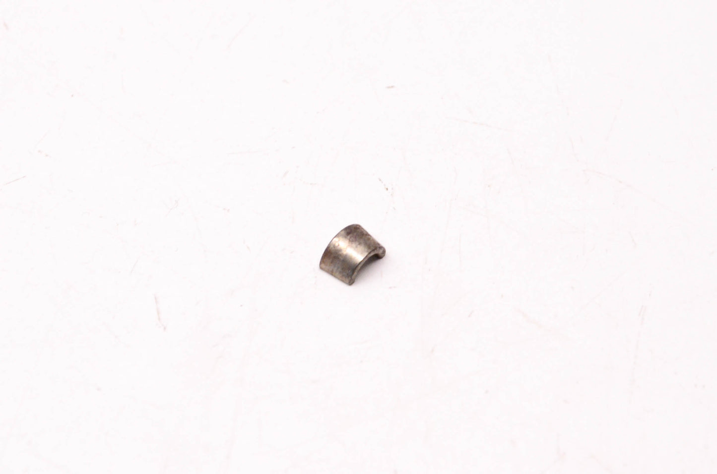 New OEM Harley-Davidson 18057-01K Valve Collet NOS
