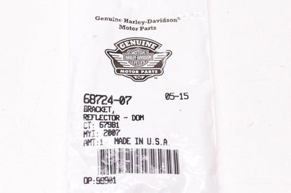 New OEM Harley-Davidson 68724-07 Reflector Bracket NOS